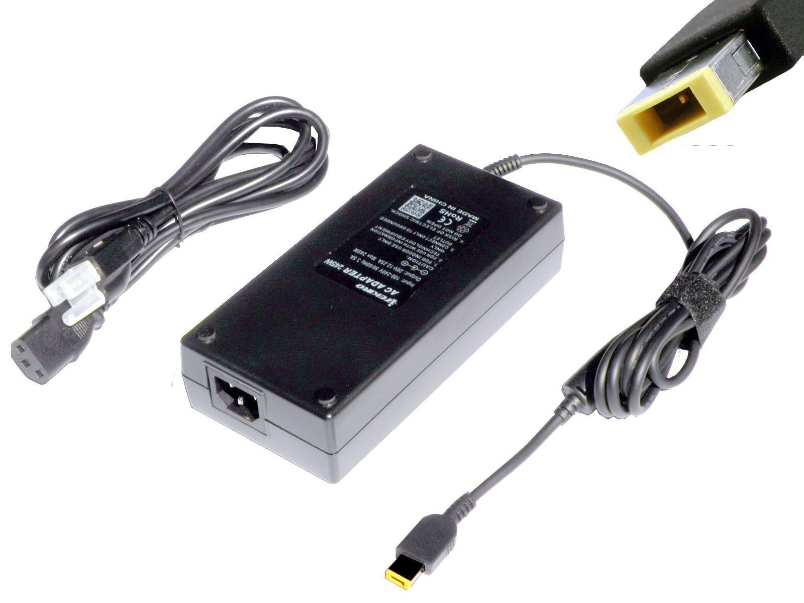 Picture of the adapter with its DC plug tip